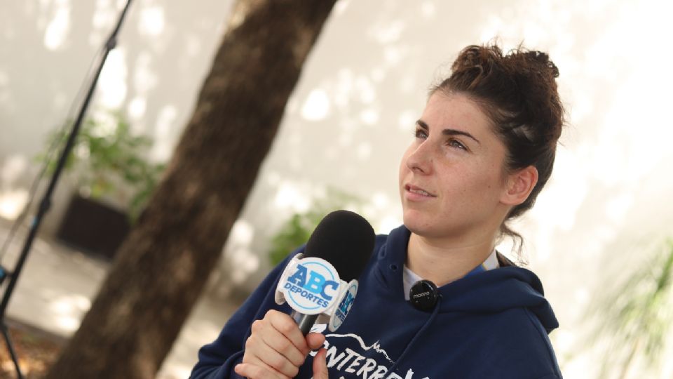 Lucía García compara el nivel de la Liga MX Femenil con las ligas de España e Inglaterra.