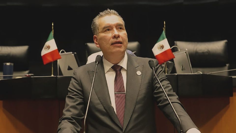 El Senador de Nuevo León, Waldo Fernández.