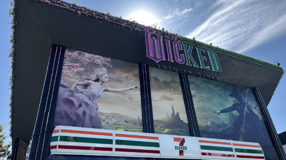Vista 7-Eleven Tienda Tec ubicada en Av. del Estado en la colonia Tecnológico.