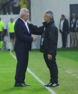 Honduras: Reinaldo Rueda condena agresión a Javier Aguirre y pide disculpas