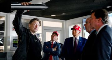 Elon Musk y Donald Trump presencian la prueba del cohete Starship