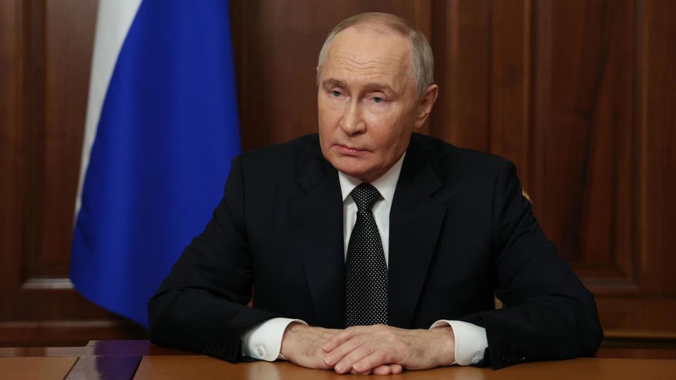 Vladimir Putin, pronuncia un discurso ante el personal de las fuerzas armadas rusas y los ciudadanos | EFE