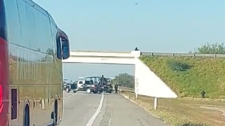 Balacera atrapa a automovilistas en la autopista Monterrey-Reynosa