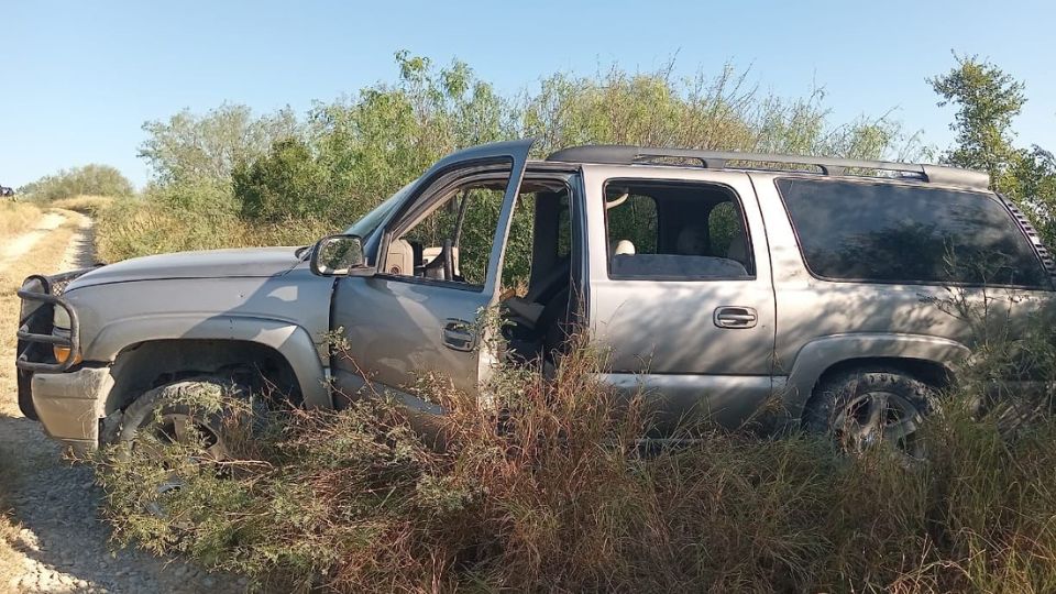 Camioneta asegurada tras momento de tensión en la autopista Monterrey-Reynosa