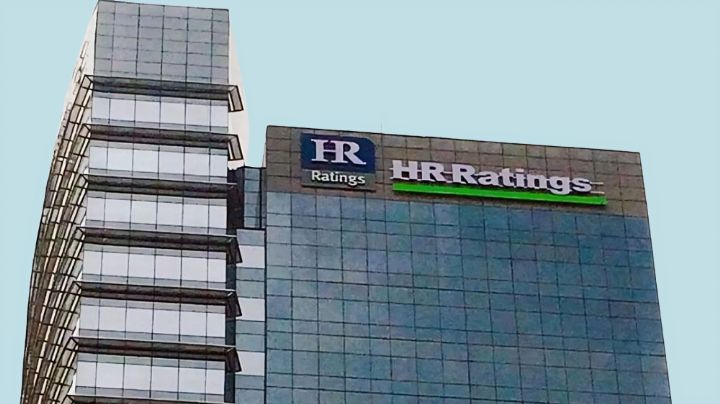 HR Ratings cambia a negativa perspectiva de deuda nacional