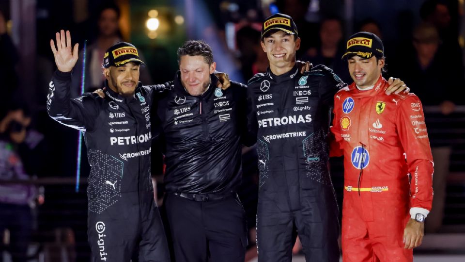 Lewis Hamilton, George Russell y Carlos Sainz son los pilotos que subieron al podio en el GP de Las Vegas