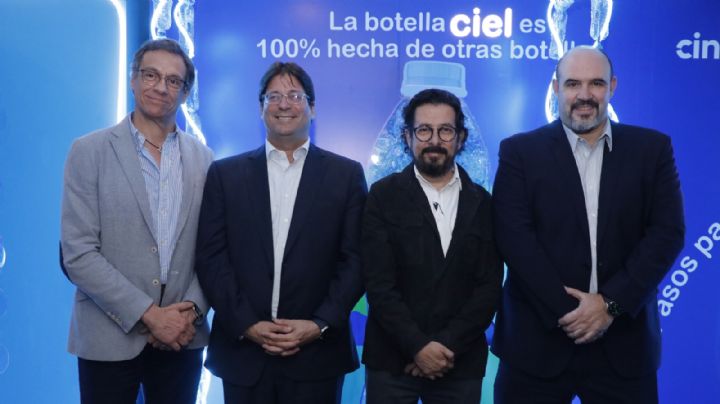 Impulsan reciclaje de botellas PET en cines de NL