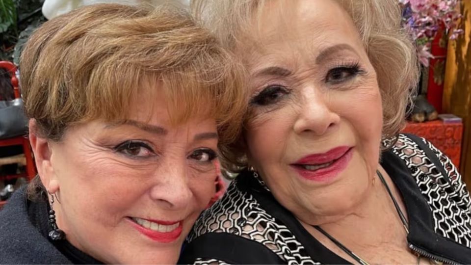 Silvia Pasquel junto a su madre Silvia Pinal.