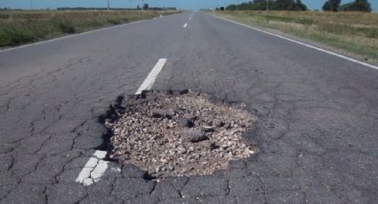 Escobedo sin apoyo para reparar baches de la carretera Monterrey - Nuevo Laredo