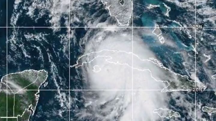 'Rafael' se convierte en huracán; se dirige al Golfo de México