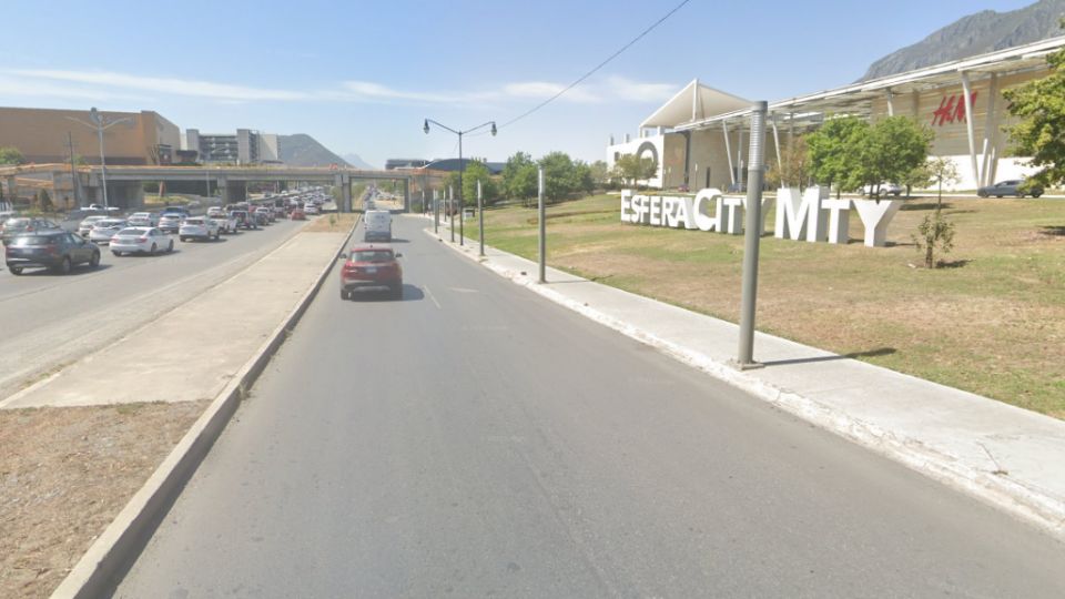 Plazas comerciales de la La zona de La Rioja, al sur de Monterrey, presentaron fallas eléctricas