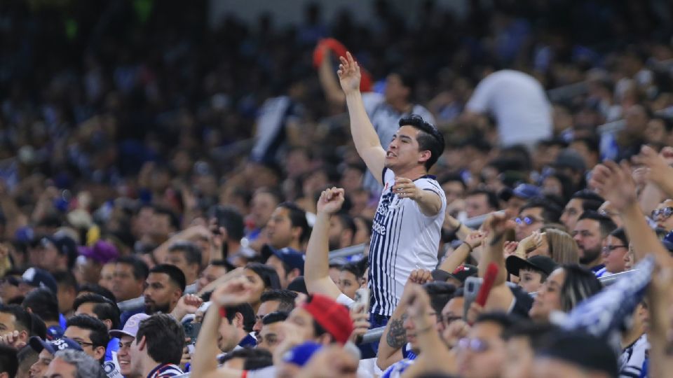 Monterrey recibe el apoyo de su afición para remontar la final ante América