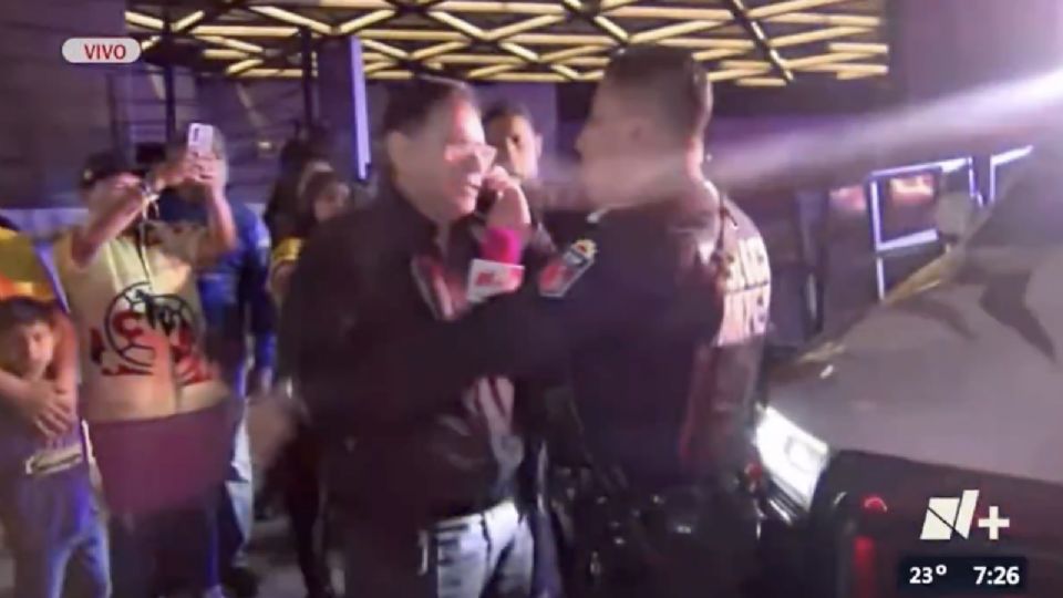 Tensión en San Pedro: policías intentan desalojar a aficionados del América