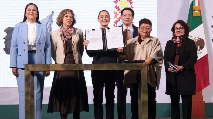 Sheinbaum firma decreto para que Universidad Rosario Castellanos sea nacional