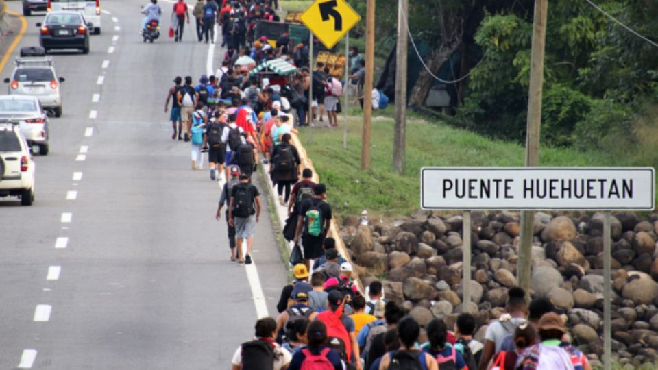 La caravana avanzó 26 kilómetros en 10 horas continuas desde la ciudad de Tapachula hasta el municipio de Huehuetán, Chiapas.