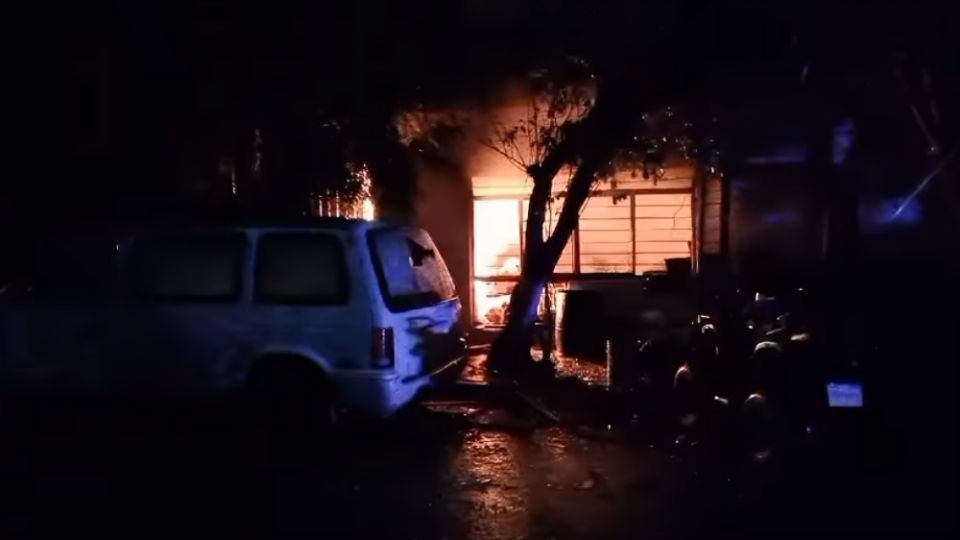 Incendio en casa por pirotecnia en Guadalupe.