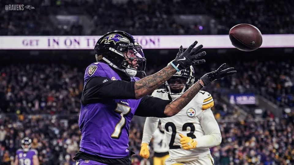 Baltimore Ravens vence 34-17 a Pittsburgh Steelers en la semana 16 de la NFL