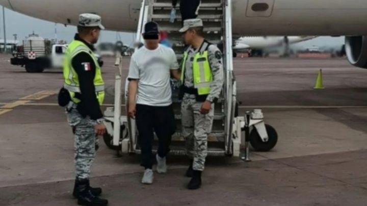Dan prisión preventiva a hombre que intentó desviar vuelo de Volaris a EU