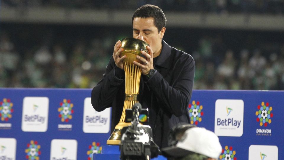 Juárez conquista Colombia: Atlético Nacional campeón de liga y copa bajo el mando del mexicano