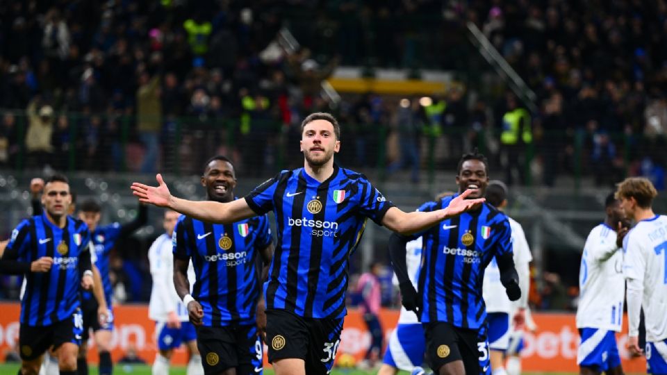 Inter de Milán vence al Como de Fàbregas y sigue la pista al Atalanta