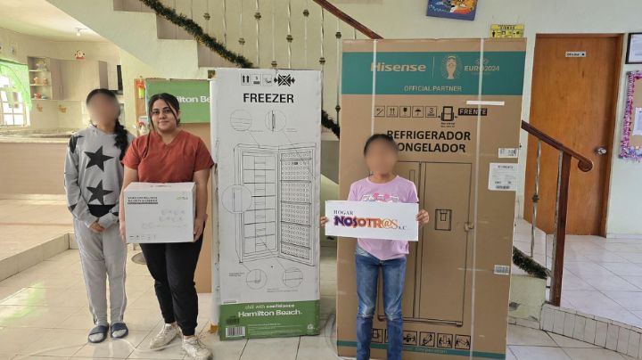 Jesús Nava y su esposa entregan electrodomésticos a casa hogar