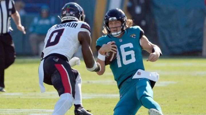NFL suspende a Azeez Al-Shaair por golpe a Trevor Lawrence
