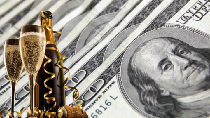 Peso mexicano cierra el año con pérdidas frente al dólar