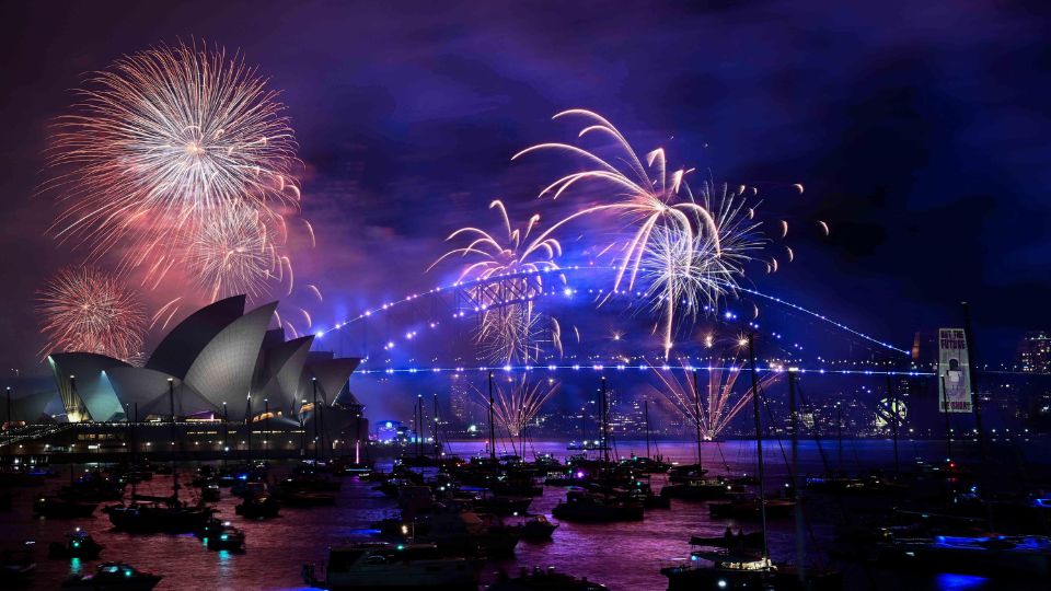 Sídney recibe el 2025 con fuegos artificiales