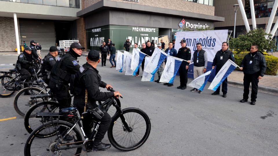 Policías de San Nicolás en el arranque del operativo 'Navidad Segura'.