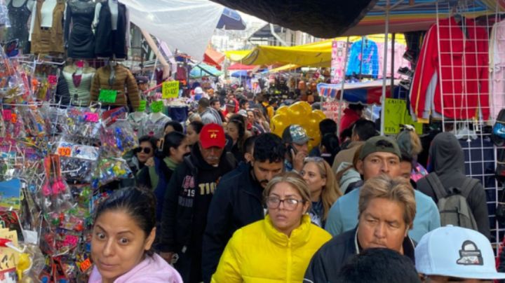 Abarrotan el centro de Monterrey por compras navideñas