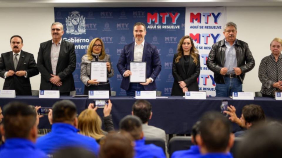 El Ayuntamiento de Monterrey firmó un convenio con la Comisión Estatal de Derechos Humanos para la capacitación de la Policía Municipal.