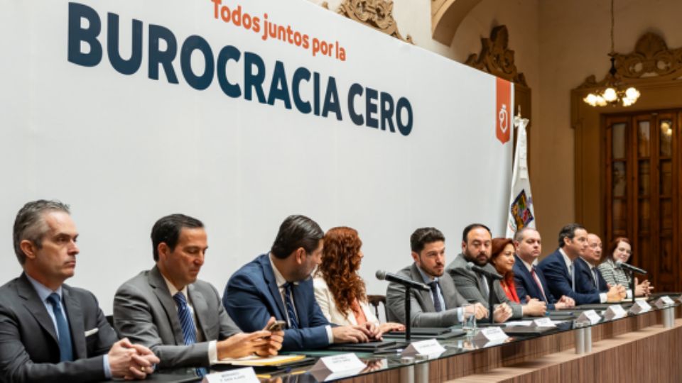 El Gobierno del Estado firmó el convenio “Burocracia Cero” y habilitó la ventanilla digital “NLínea” para elaborar trámites digitalmente.