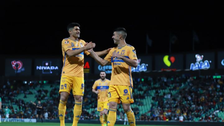 Tigres golea a Santos y no baja ritmo por el liderato
