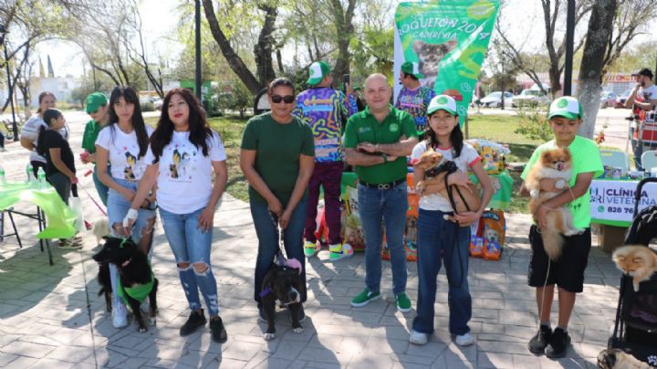 Recolectan 300 kilos de croquetas para perro en Cadereyta