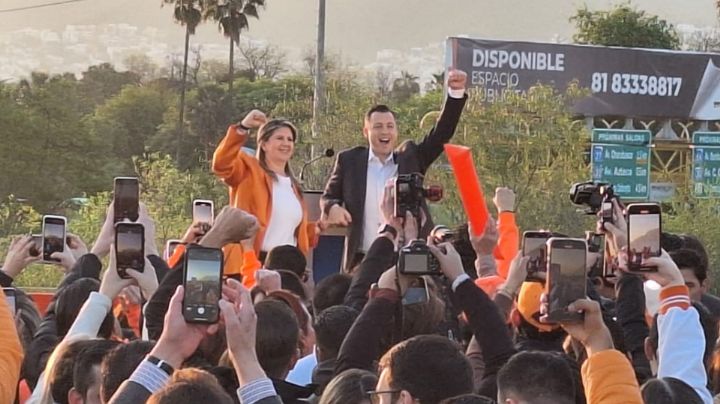 Luis Donaldo Colosio y Martha Herrera abren campaña en el Puente Verde