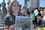 Vivianne Clariond reúne 20 mil firmas para consulta popular contra refinería de Cadereyta  