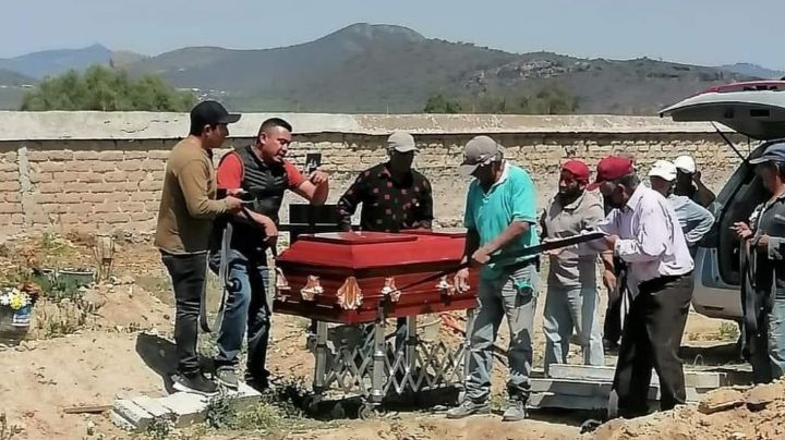 Abuelito paga su propio funeral con la Pensión del Bienestar