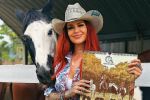 Muere Elena Larrea, modelo y protectora de caballos mexicana