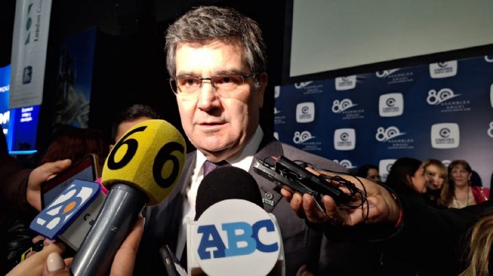 Caintra llama a funcionarios a no distraerse con temas políticos