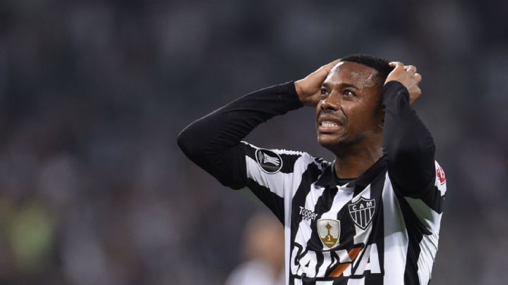 Robinho ingresa en prisión en Brasil para cumplir su condena por violación