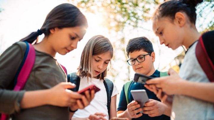 Buscan en Florida prohibir redes sociales a menores