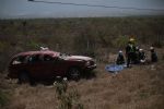 Muere niña de 8 años y adulto tras volcadura en Carretera a las Grutas de García