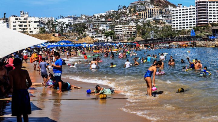 Semana Santa revive al turismo en Acapulco pese a estragos del huracán Otis