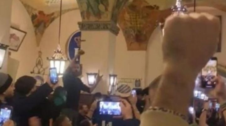Aficionados del Lazio entonaron cánticos fascistas en una cervecería histórica de Múnich