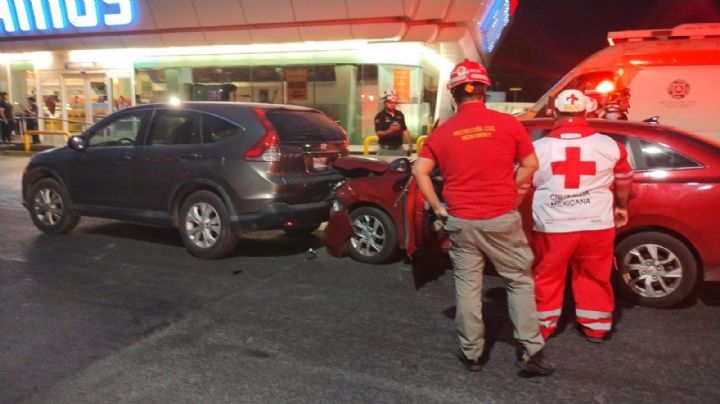 Asesinan a hombre mientras conducía su auto en Lázaro Cárdenas en Monterrey