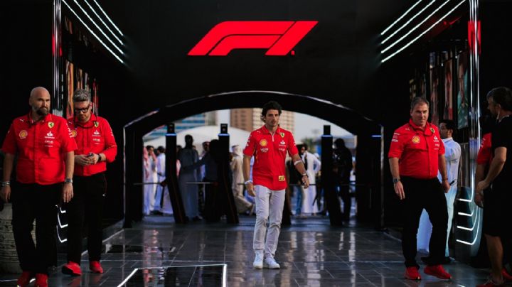 F1: Carlos Sainz, presente en el GP de Arabia Saudita a pesar de su reciente operación