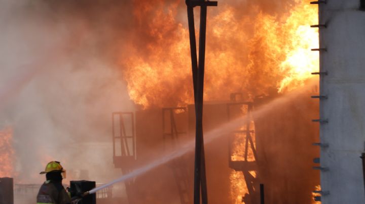 Bomberos de Nuevo León combaten 40 incendios en 24 horas