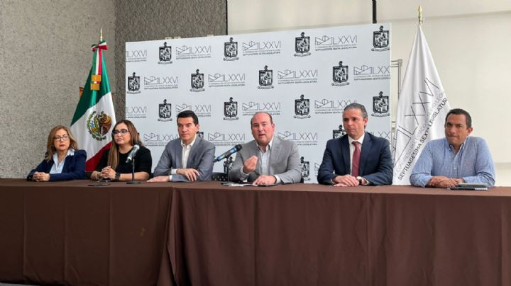 Poderes y organismos de NL exigen pago y advierten suspender labores