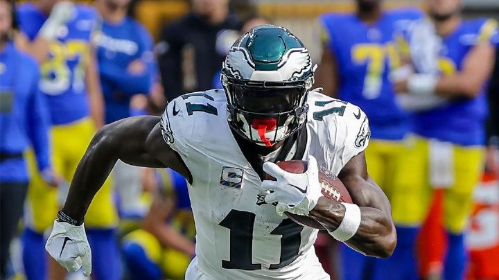 NFL: A.J. Brown se convierte en el receptor mejor pagado