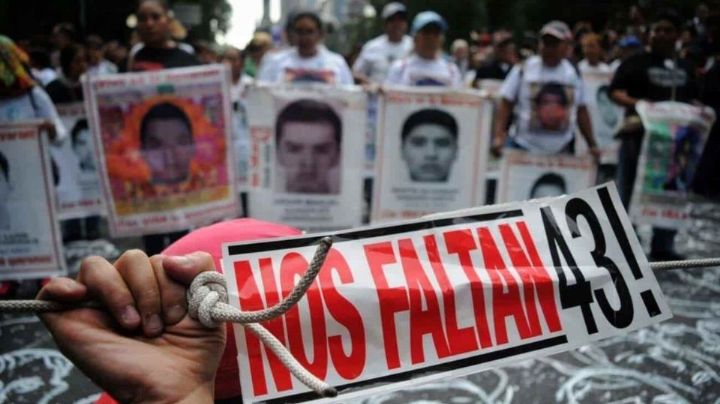 FGR analiza 35 cuerpos de entre 2 mil para hallar a estudiantes de Ayotzinapa  